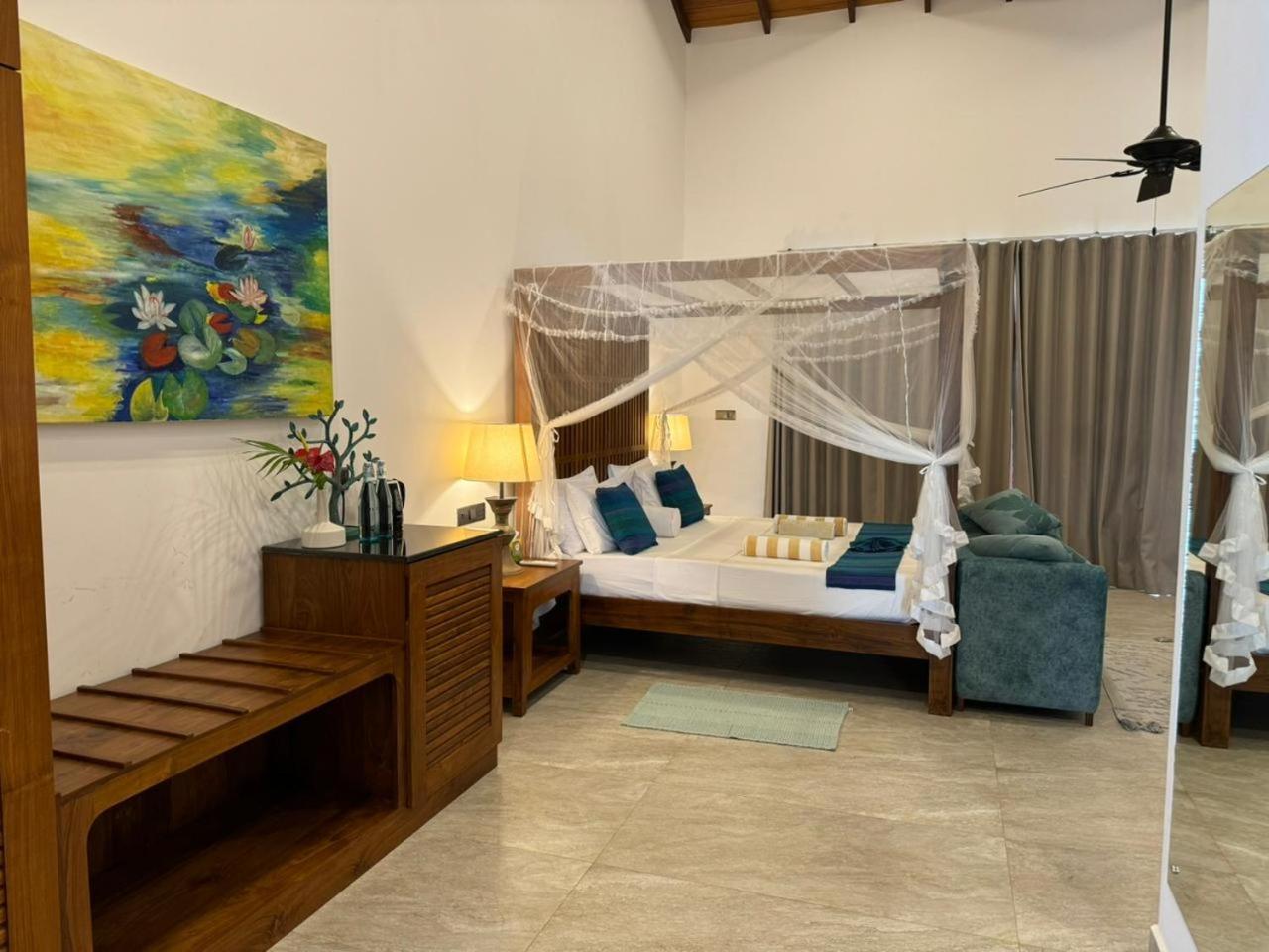 Sea Star Boutique Hotel Hikkaduwa Esterno foto