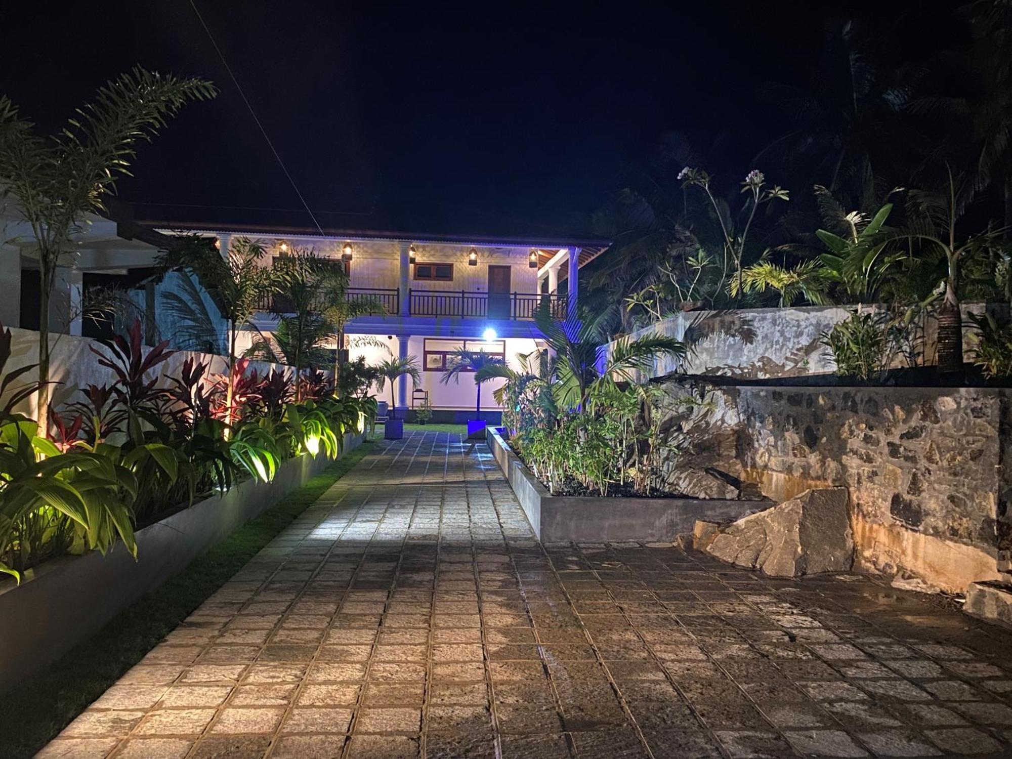 Sea Star Boutique Hotel Hikkaduwa Esterno foto