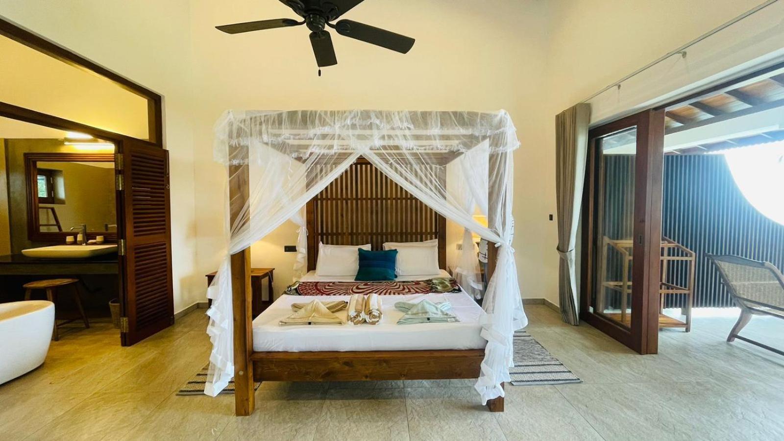 Sea Star Boutique Hotel Hikkaduwa Esterno foto